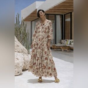 Bohemian Belle sleeve floral dress S ptp 19”